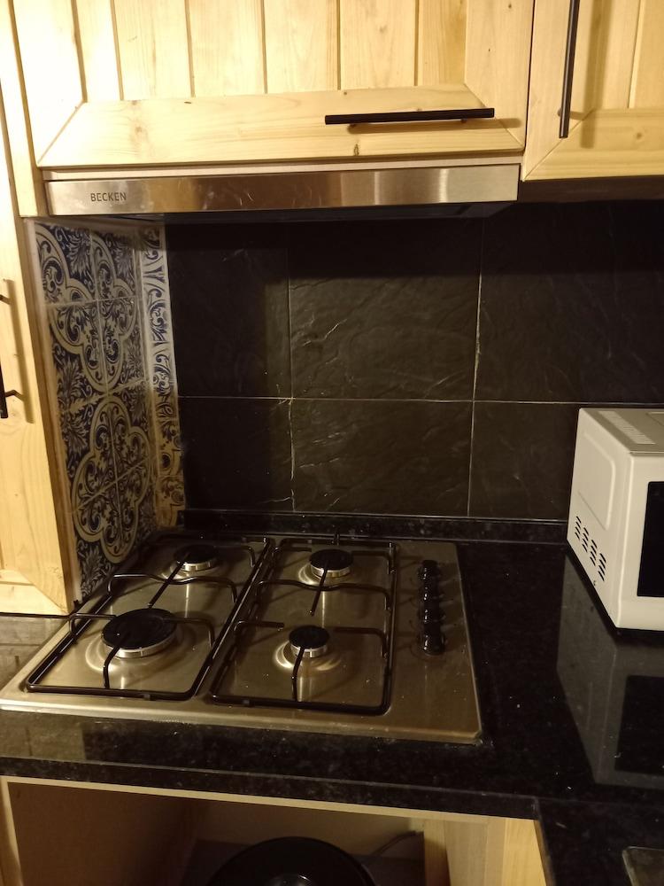 Immaculate 1-bed House in Gois Mountain View