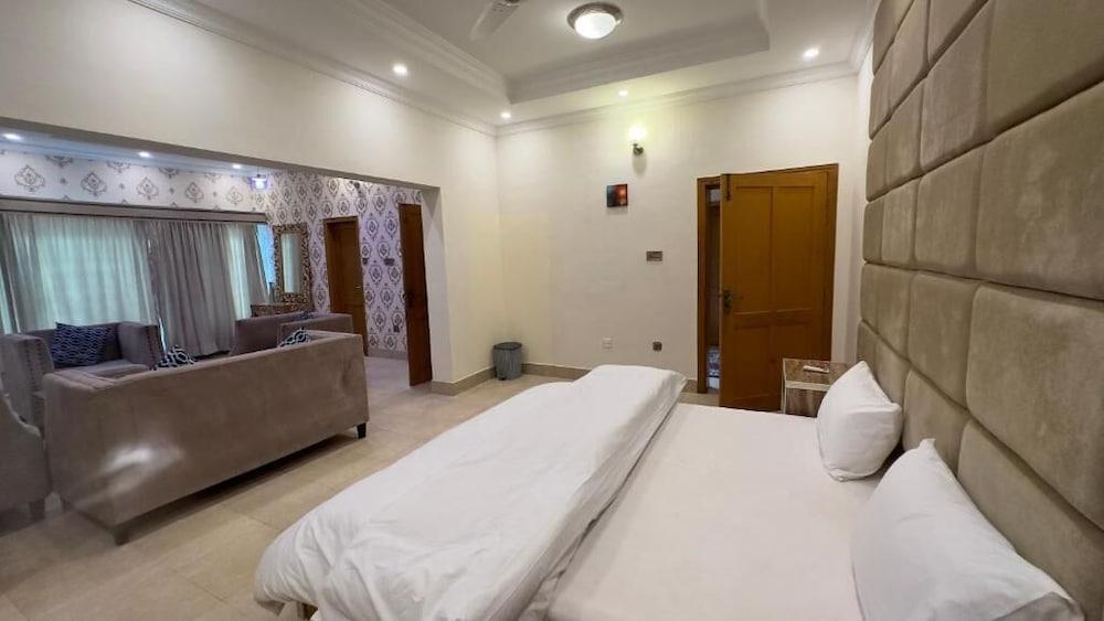 Secure Inn Guest House Bahria Town