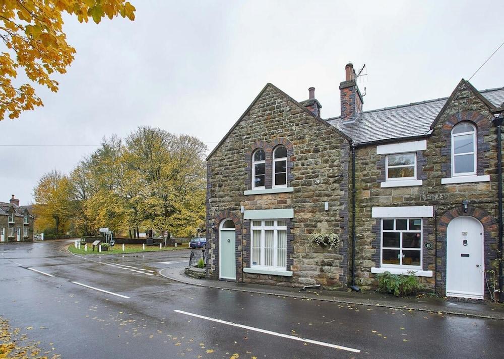 Host Stay Rosella Cottage