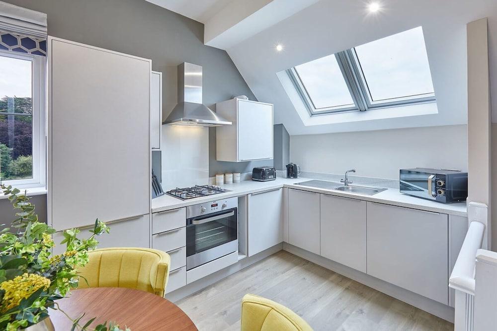 Host Stay Lightkeeper s Cottage