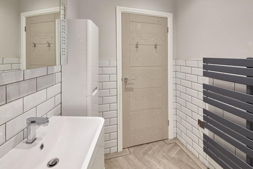 Host Stay Bellevue Apartment 1