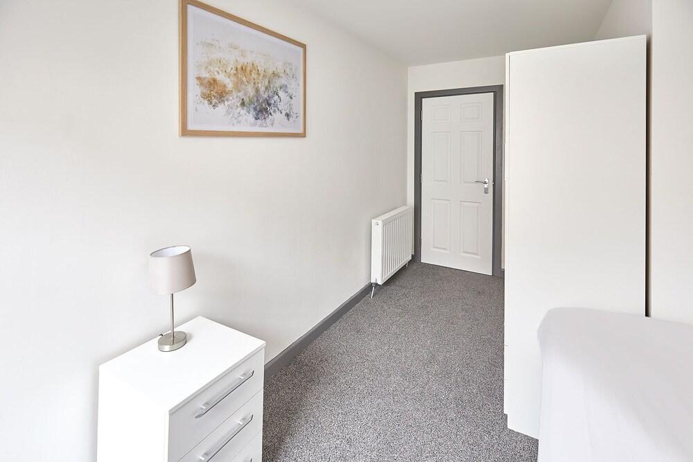 Host Stay Apartment 2 Clarendon