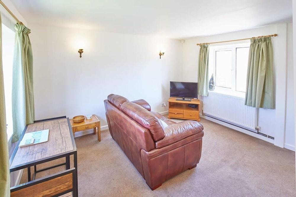 Host Stay Swingletree Cottage