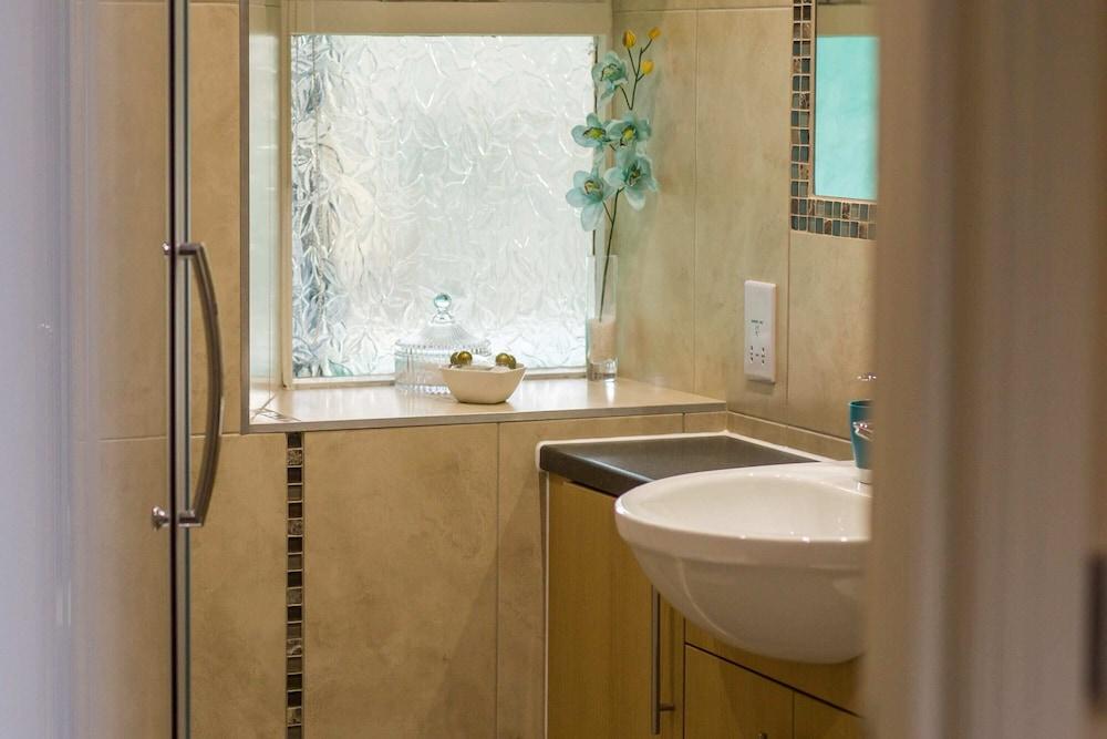 Host Stay No 4 Daisy Cottage