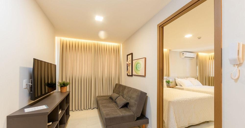 Qavi - Gaudium Apart Hotel