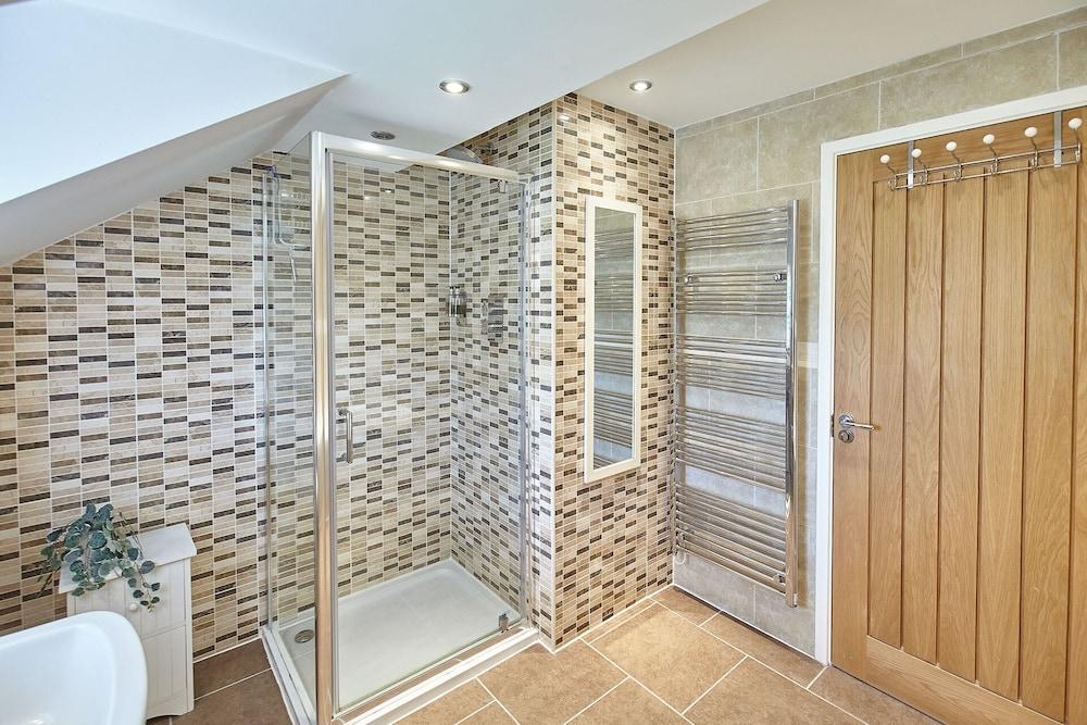 Host Stay Doray House