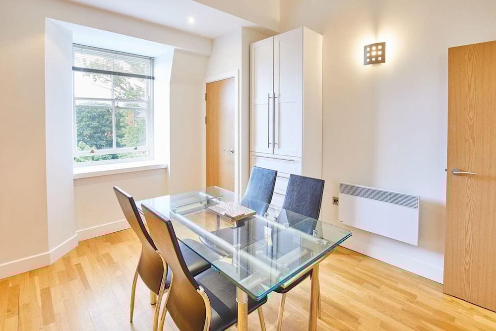 Host Stay 15 Easby Hall