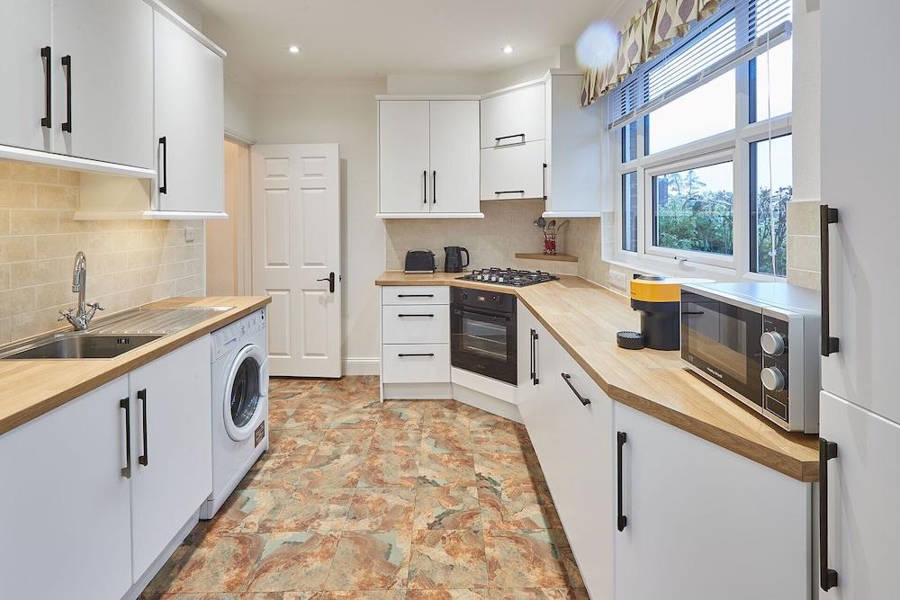 Host Stay Thamesview