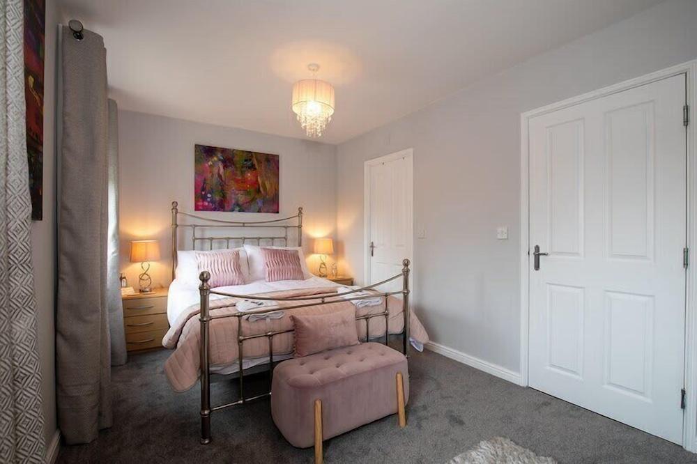 Host Stay Blue Bridge View