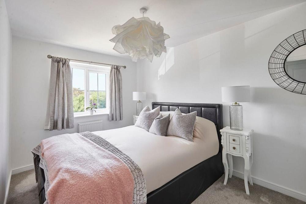 Host Stay Cornflower Way