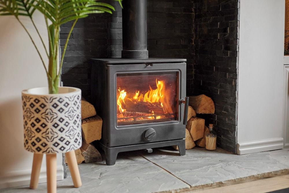 Host Stay Acorn Cottage