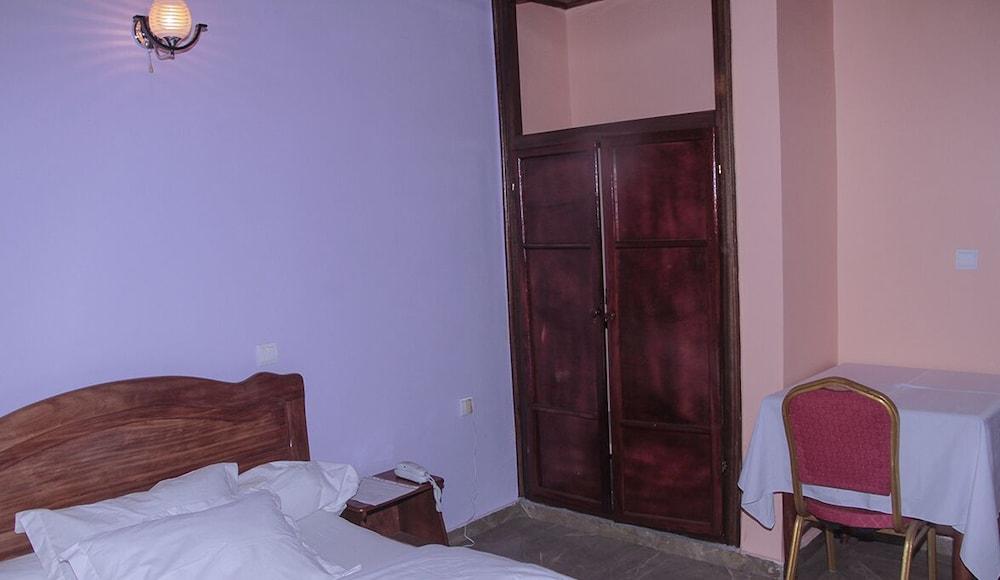 Satellite Dream Hôtel