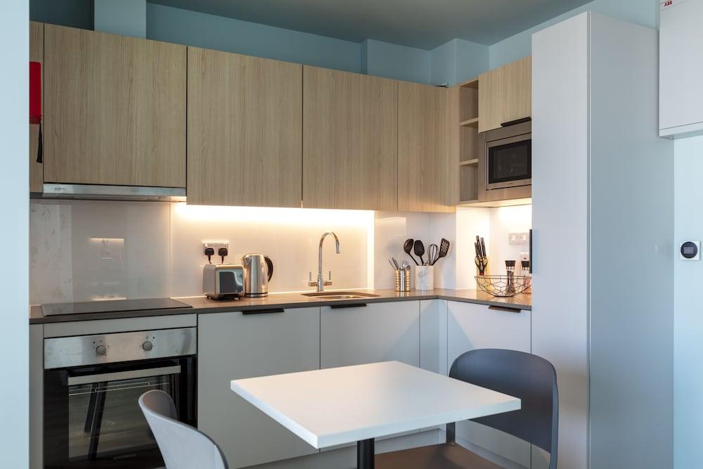 Coleman Court Summer Accommodation