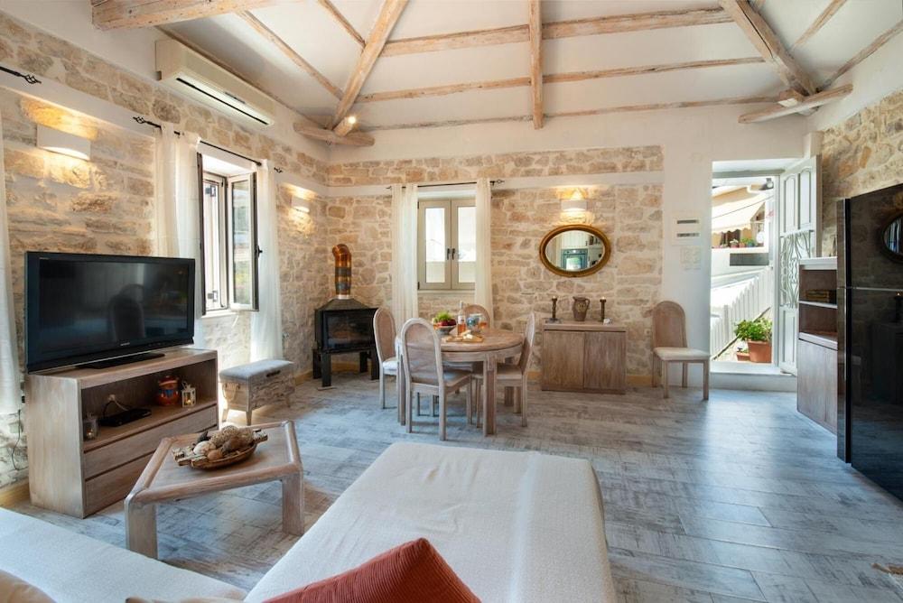 Arokaria IV - City Centre Penthouse