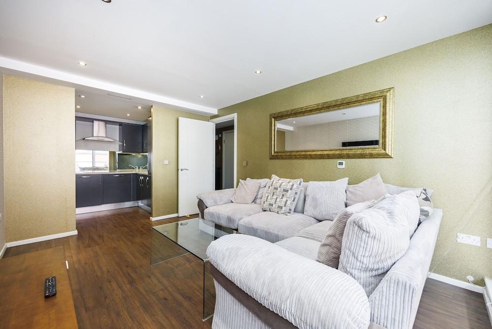 Galore Abode One Bed Apartment