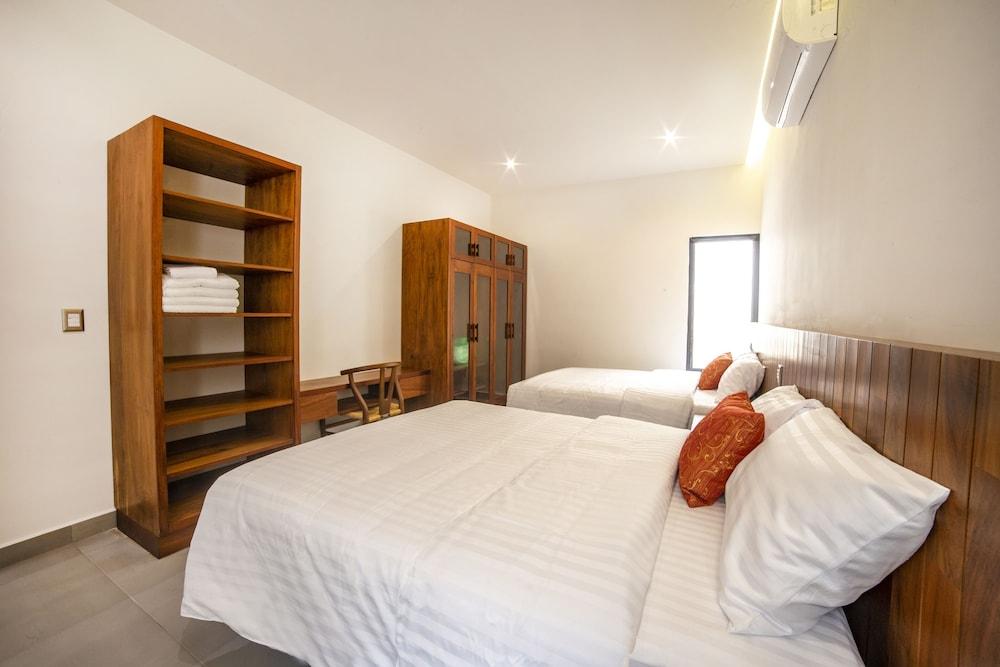 Deluxe Apartments Azure