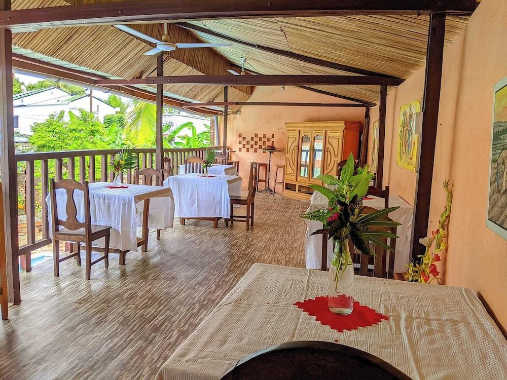 Hotel Chez Tranquilllle