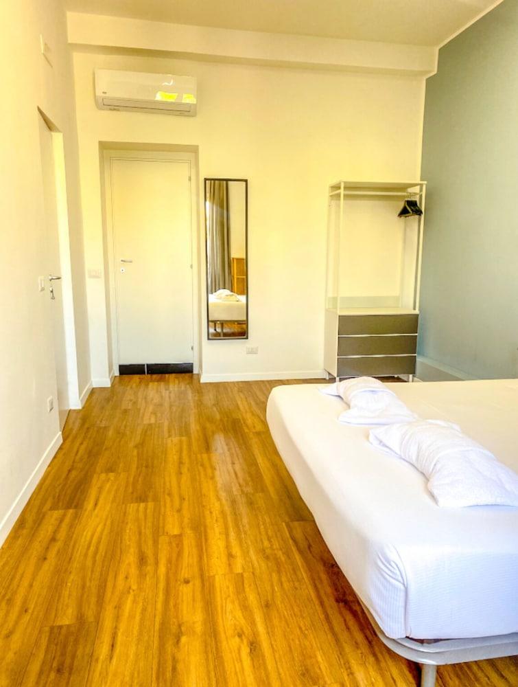 Lexie Suites Guesthouse