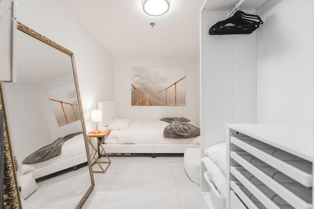 Fantastic Condo At Brickell With Pool