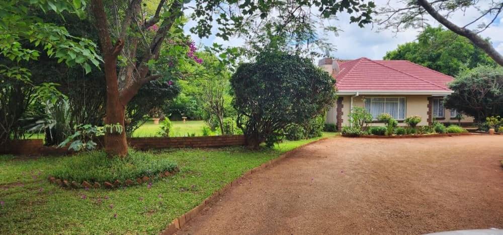 Lovely 3 bed in Mount Pleasant - 2153