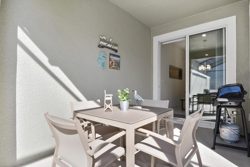 Gorgeous Home in Unbeatable Location