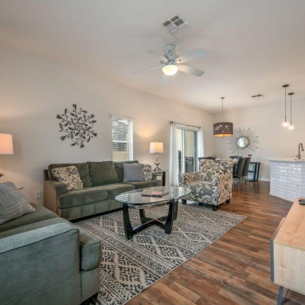 Remodeled Gem - Comfort and Location