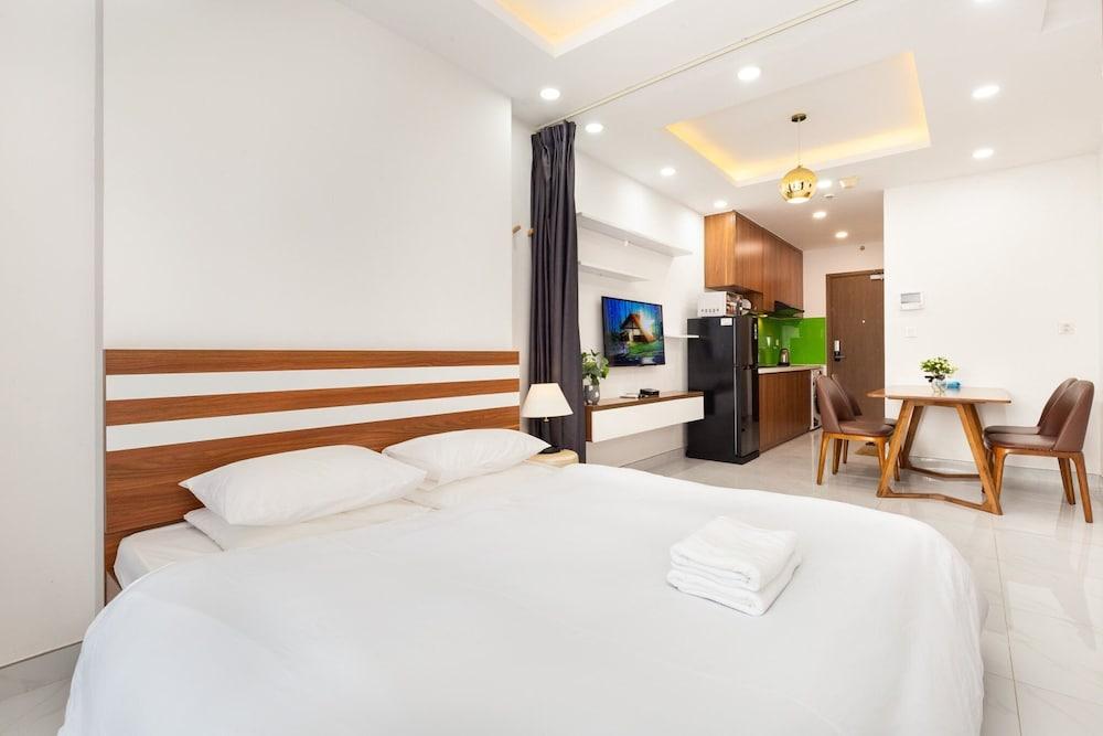 Luxury Millenium Apartment