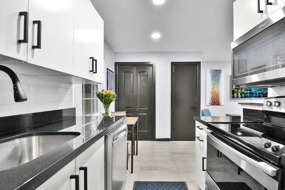 Private 2-bedroom Wilton Villas