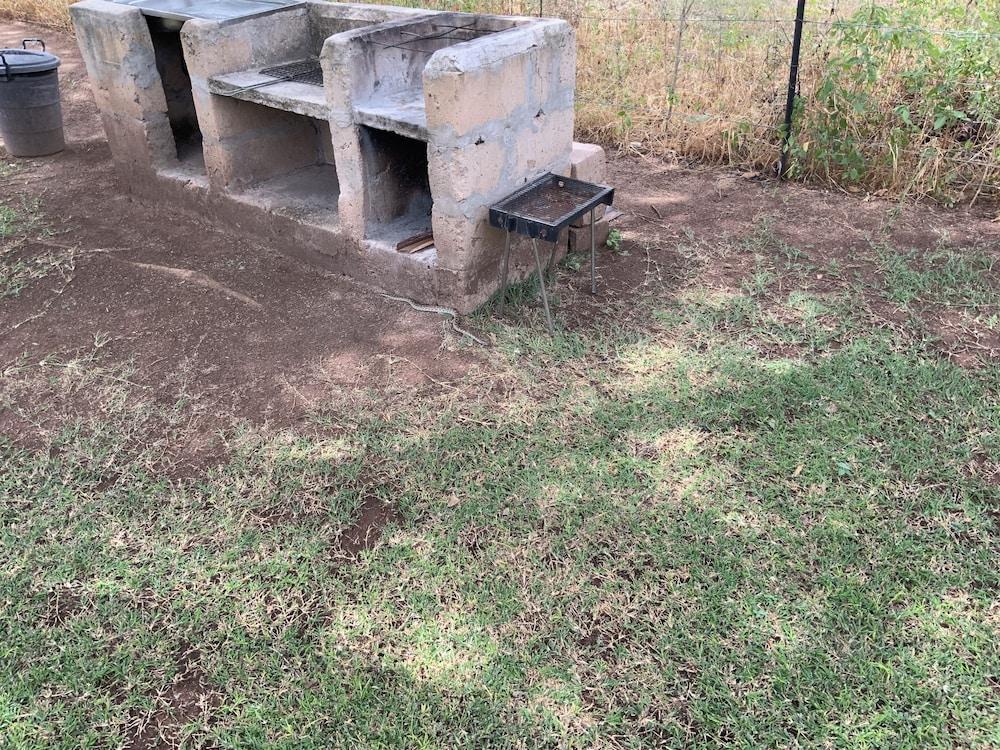 Lorato Lodge and Camping