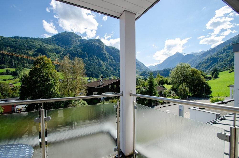 Apartment Glacier View 12 6 With Balcony
