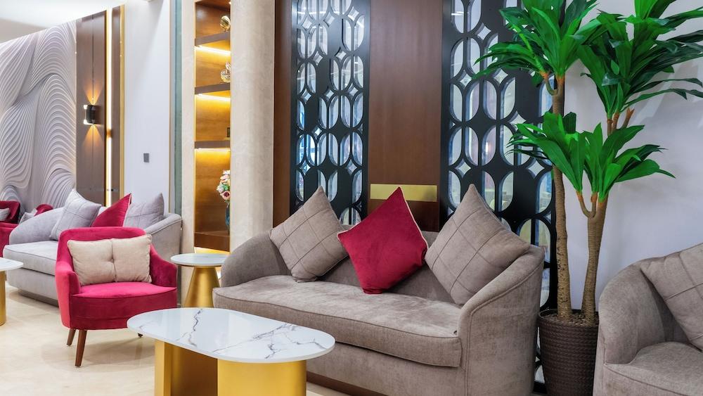 Al Safwah Hotel Tower 1