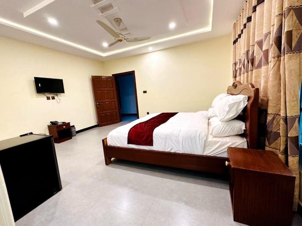 Desert One Hotel Skardu