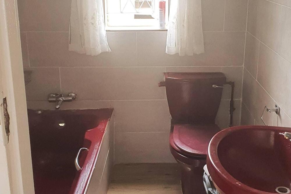 Gorgeous 1-bed Apartment in Harare