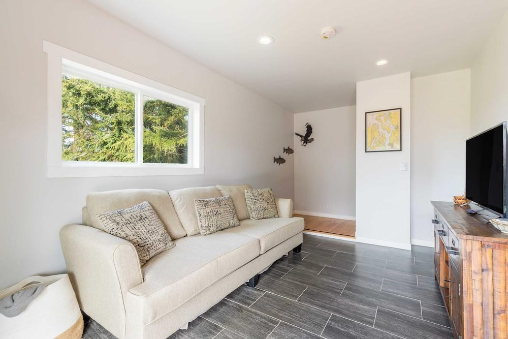 Chateau Coho by Avantstay Easy Beach Access