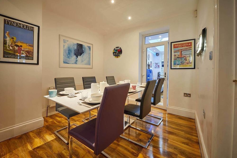 Host Stay The View Old Coastguard Cottage