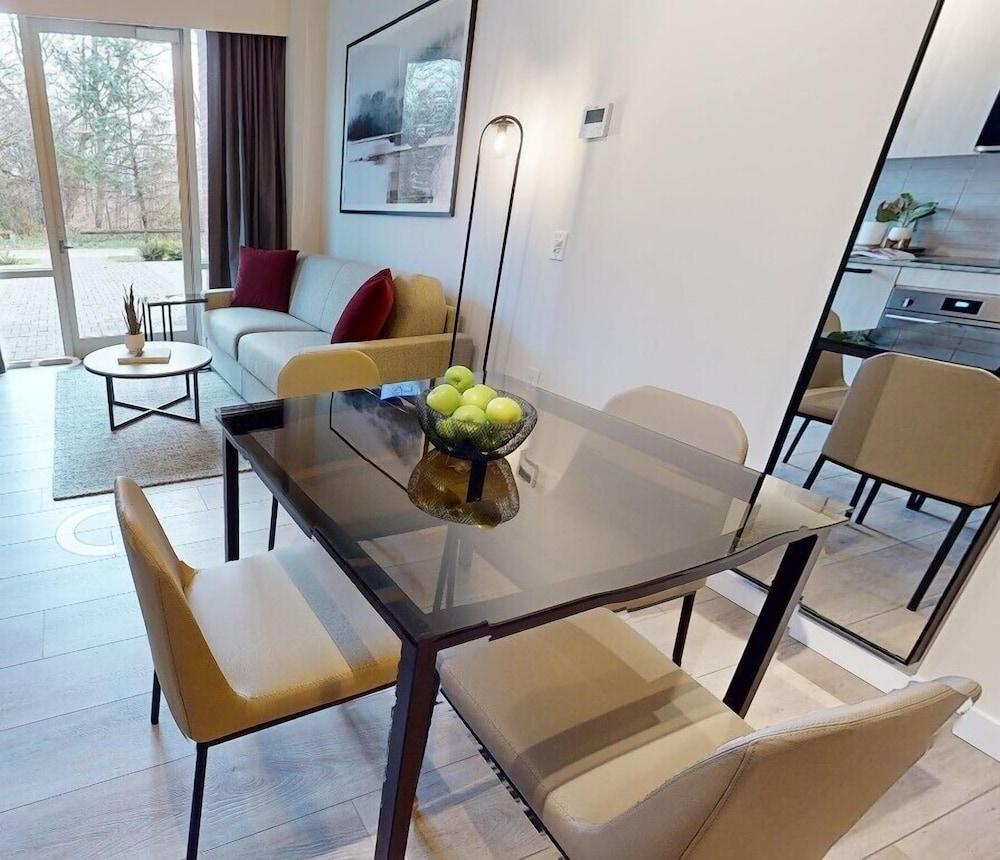 Steveston Waterfront Hotel