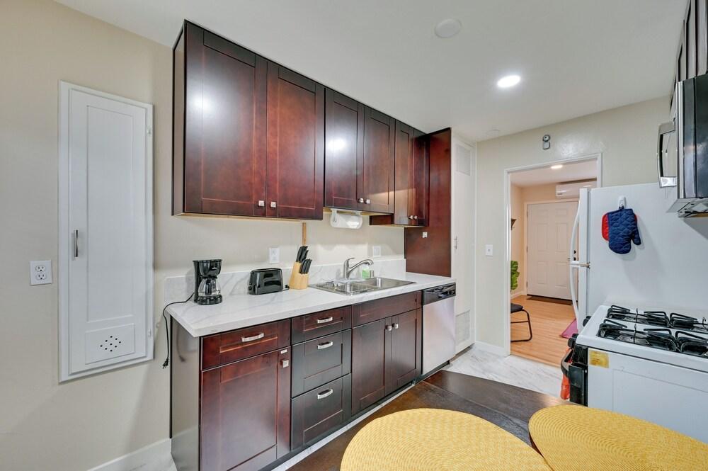 San Diego Gem: Walk to Bay, Beaches & Boardwalk