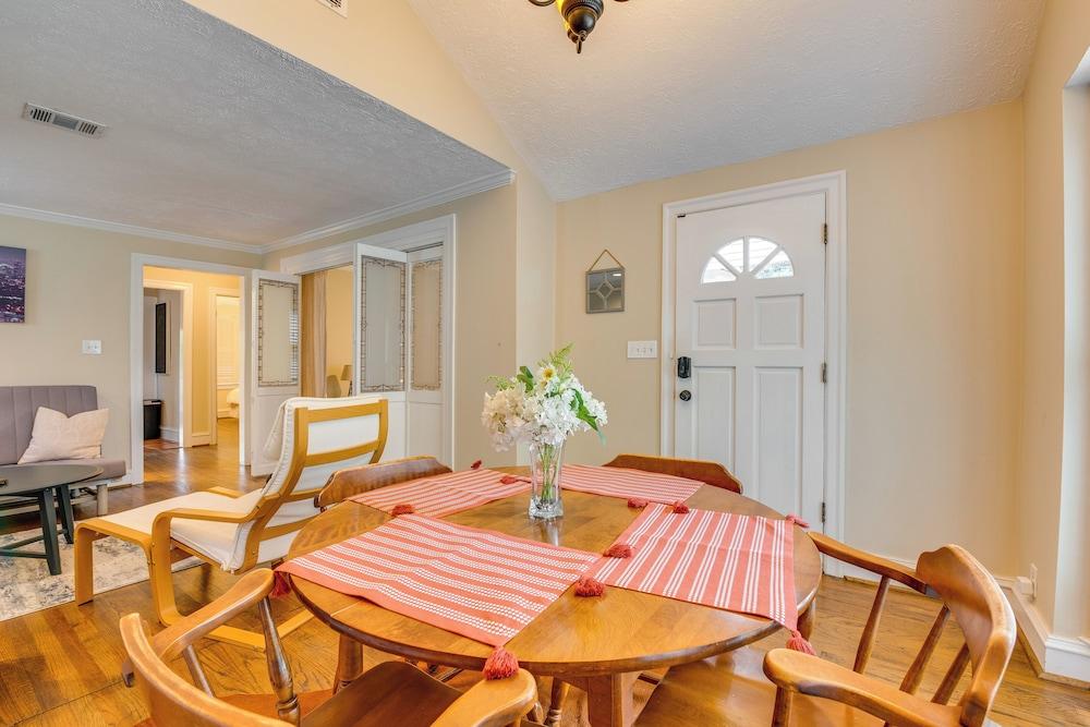 Chic Atlanta Retreat w/ Patio & Outdoor Dining!
