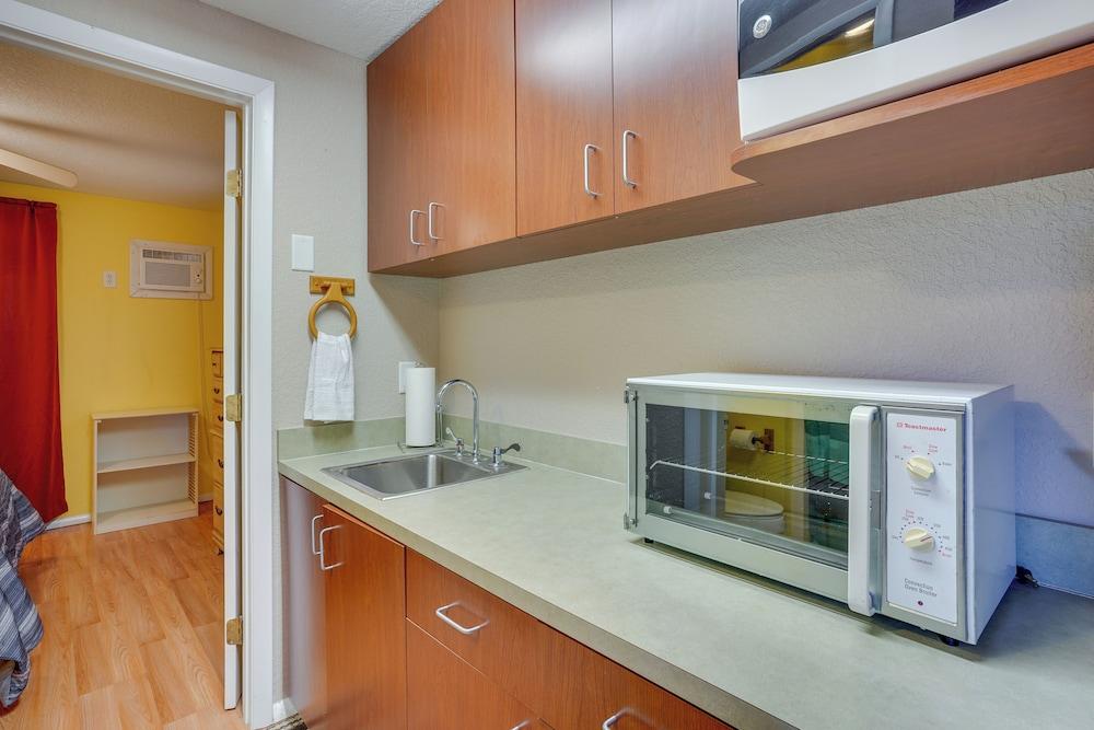 Dock & Grill: Waterfront Florida Vacation Rental!