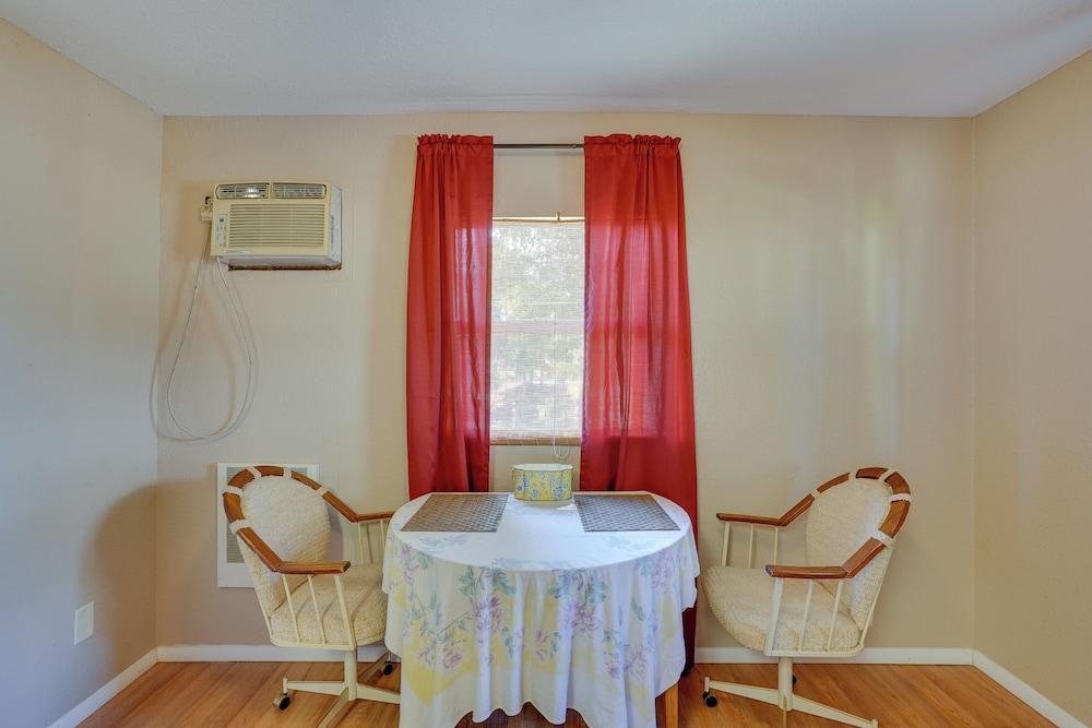 Dock & Grill: Waterfront Florida Vacation Rental!