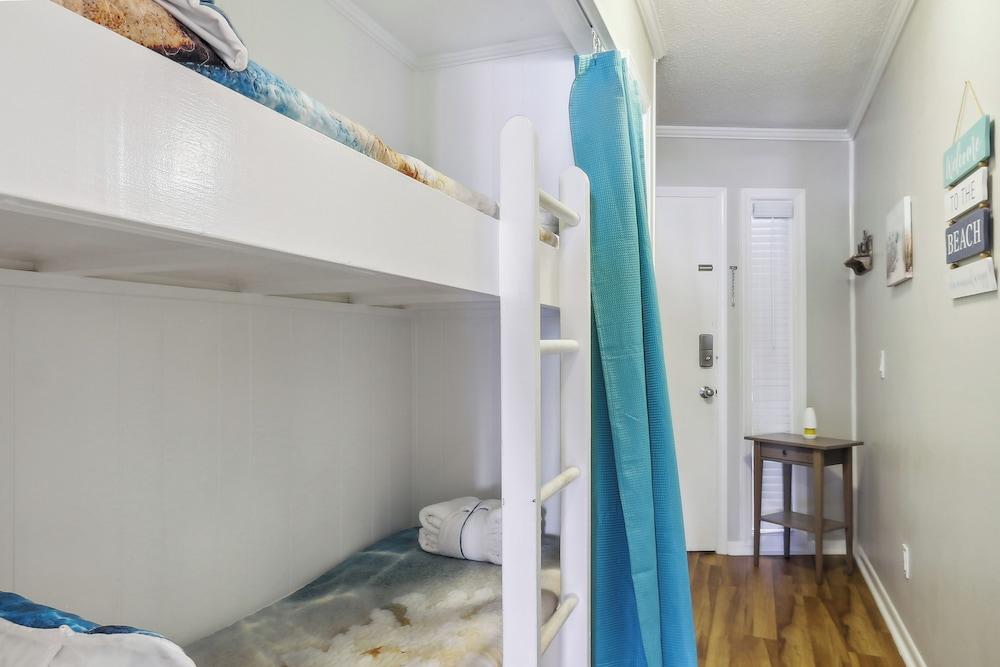 Hilton Head Vacation Rental: Private Beach Access!