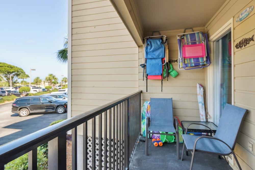 Hilton Head Vacation Rental: Private Beach Access!