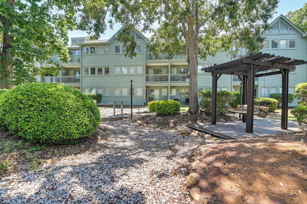 On-site Ocean Access: Myrtle Beach Resort Condo!