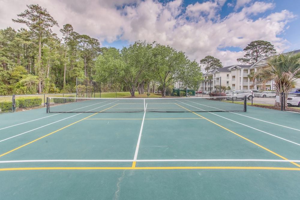 Golf Getaway w/ Pool Access in Myrtle Beach!