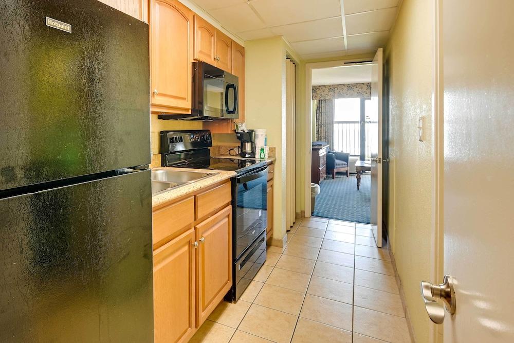 Waterfront Myrtle Beach Condo, Pool & Ocean Views!