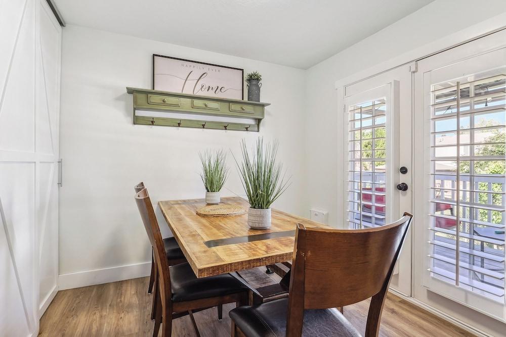 Charming Utah Getaway w/ Fire Pit & Furnished Deck