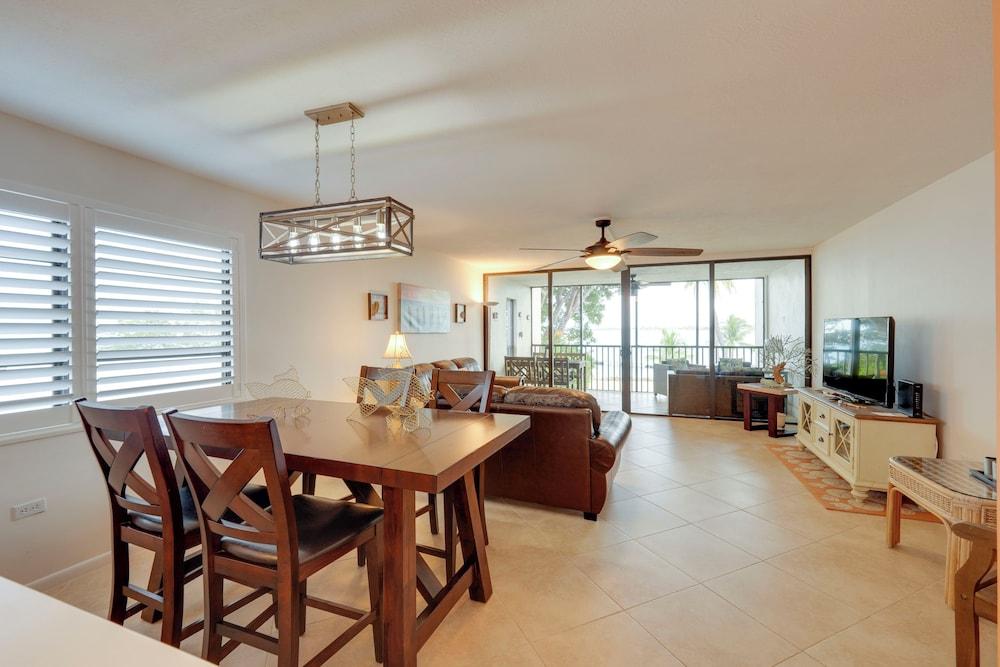 Key Largo Getaway w/ Bay Views + Pool Access!