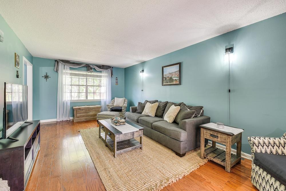 Pet-friendly Fort Walton Beach Home w/ Pool