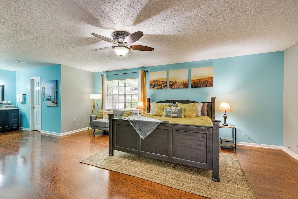 Pet-friendly Fort Walton Beach Home w/ Pool