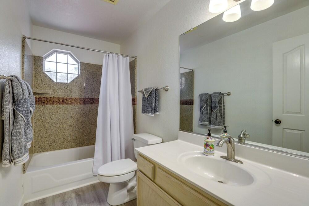 Heated Pool & Lake Views: Goodyear Getaway